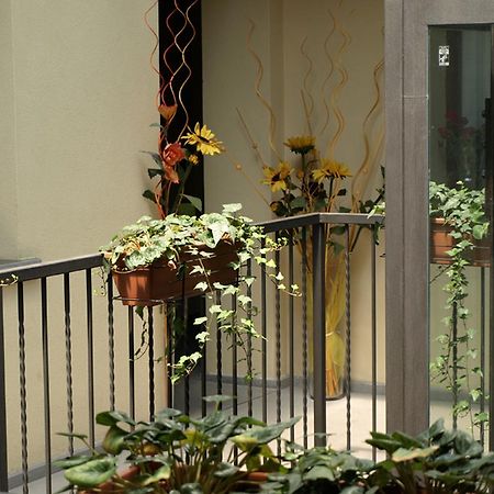Hotel Karol Monza Buitenkant foto