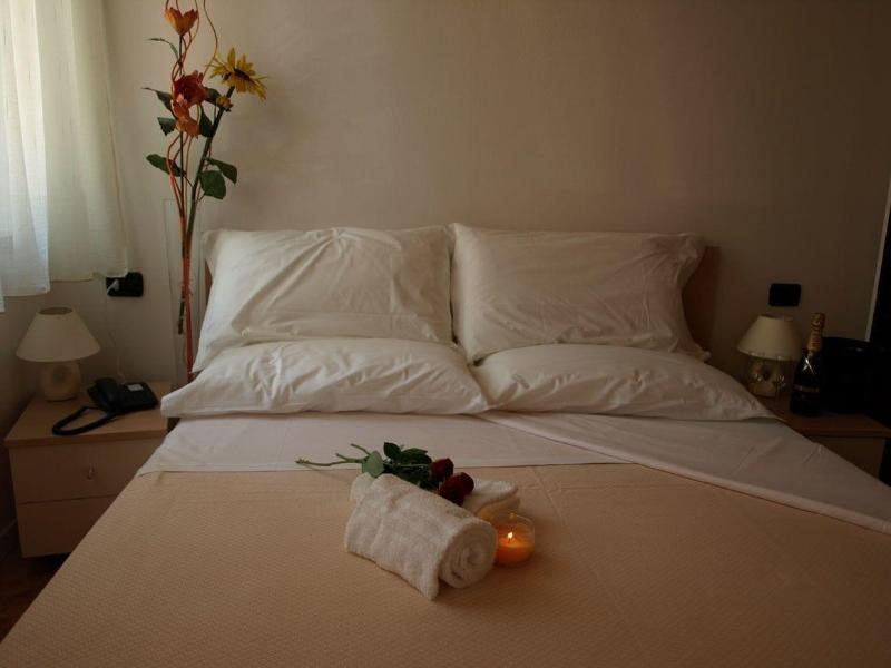 Hotel Karol Monza Buitenkant foto
