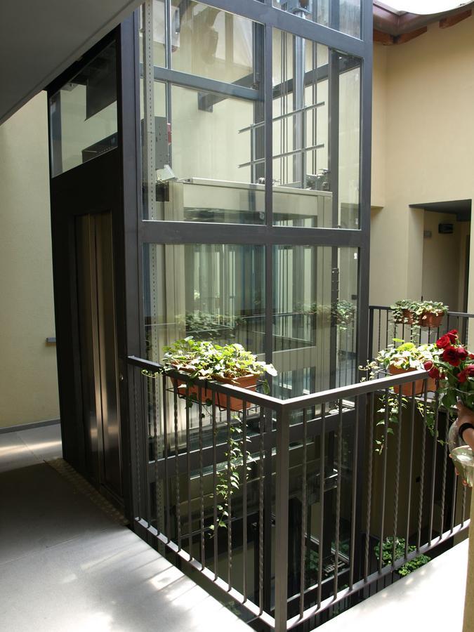 Hotel Karol Monza Buitenkant foto