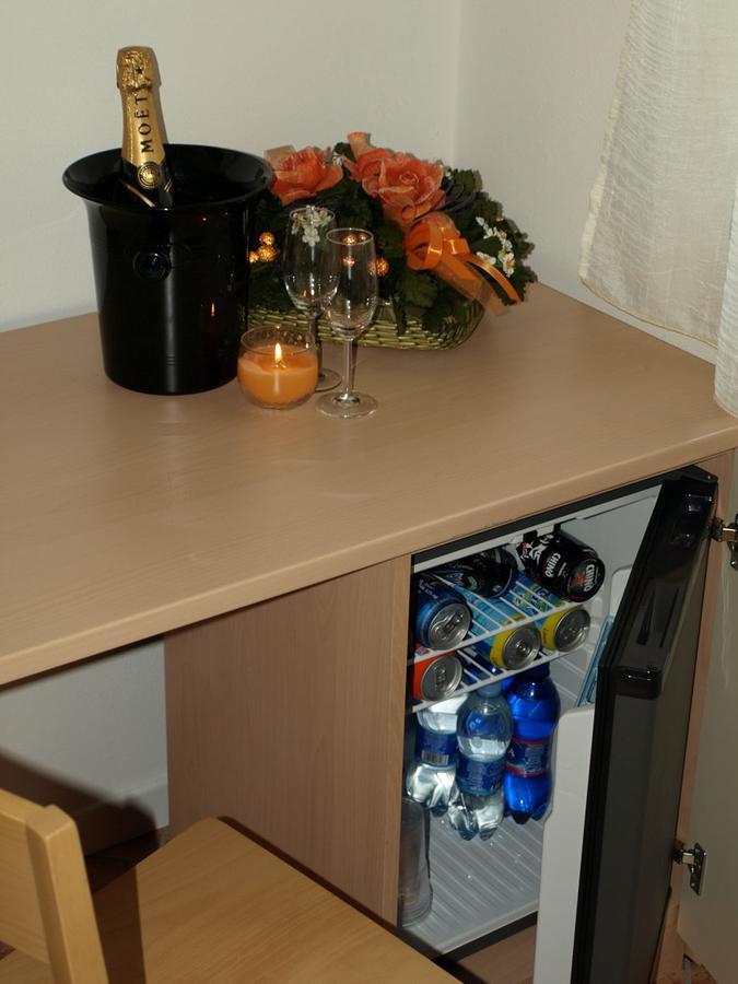 Hotel Karol Monza Buitenkant foto